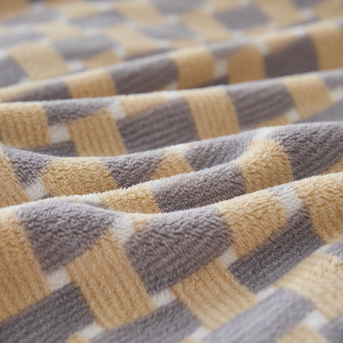 91家纺网 家纺一手货源 找家纺 总 佳梦家纺 2022新款240克高端色织牛奶绒四件套-织梦