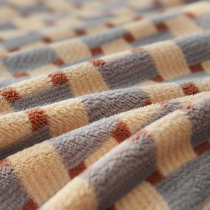 91家纺网 家纺一手货源 找家纺 佳梦家纺 2022新款240克高端色织牛奶绒四件套-织梦 织梦（胭脂）