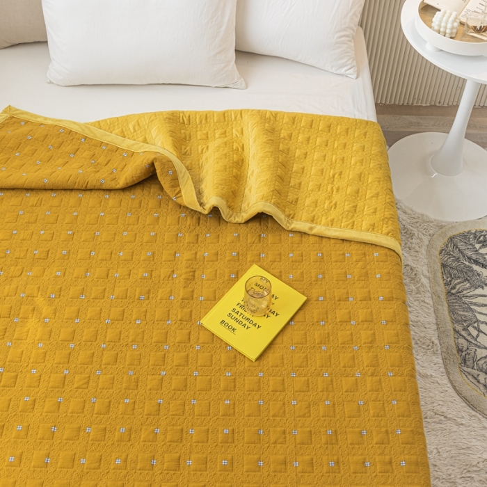 91家纺网 家纺一手货源 找家纺 卡奥 2023新款水洗全棉婴儿绒盖毯双人床盖AB版毛毯 暖晨-小格