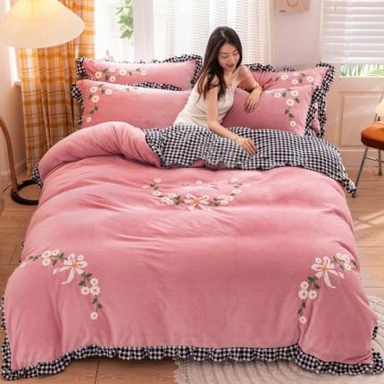 2025新款高克重韩版花边牛奶绒四件套 中国风加厚毛巾绣绣花被套床裙床笠款可选