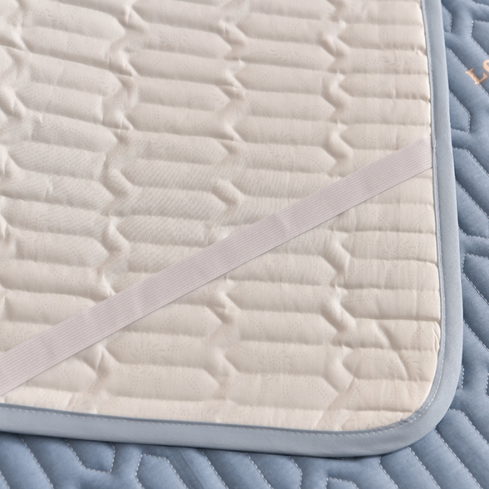 91家纺网 家纺一手货源 找家纺 床笠人家 2025新款全棉夹棉防水床垫 海洋之星