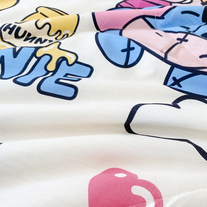 91家纺网 家纺一手货源 找家纺 一米阳光 2022新款迪士尼豆豆绒夏被四件套 维尼家族