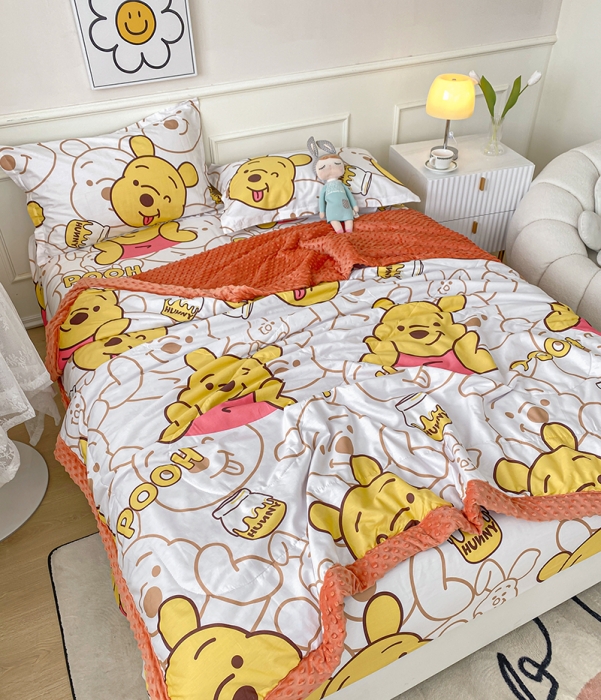 91家纺网 家纺一手货源 找家纺 一米阳光 2022新款迪士尼豆豆绒夏被四件套 维尼熊
