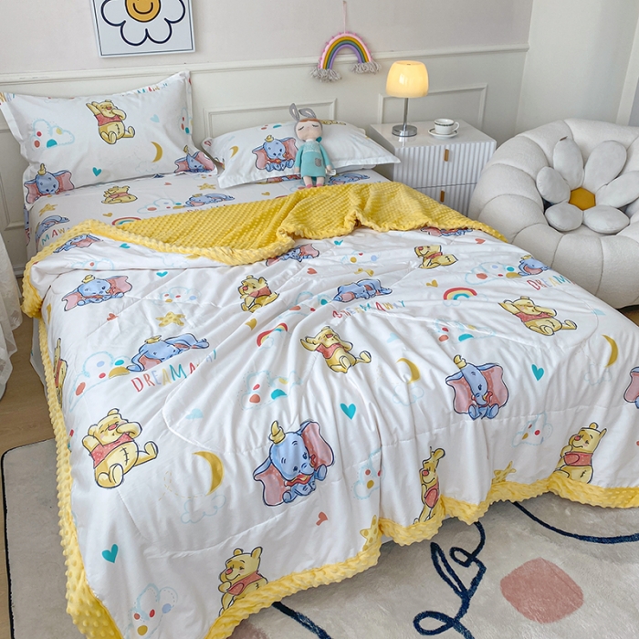 91家纺网 家纺一手货源 找家纺 一米阳光 2022新款迪士尼豆豆绒夏被四件套 小飞象