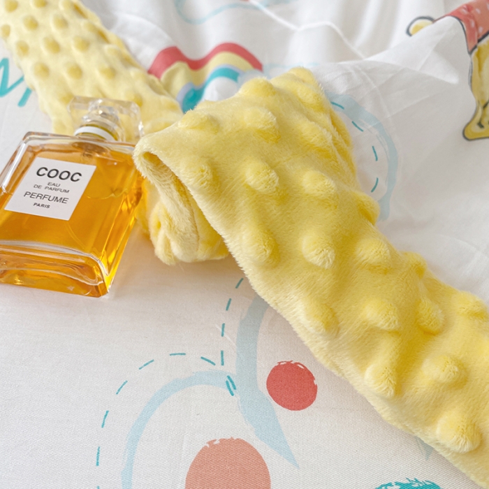 91家纺网 家纺一手货源 找家纺 一米阳光 2022新款迪士尼豆豆绒夏被四件套 小飞象