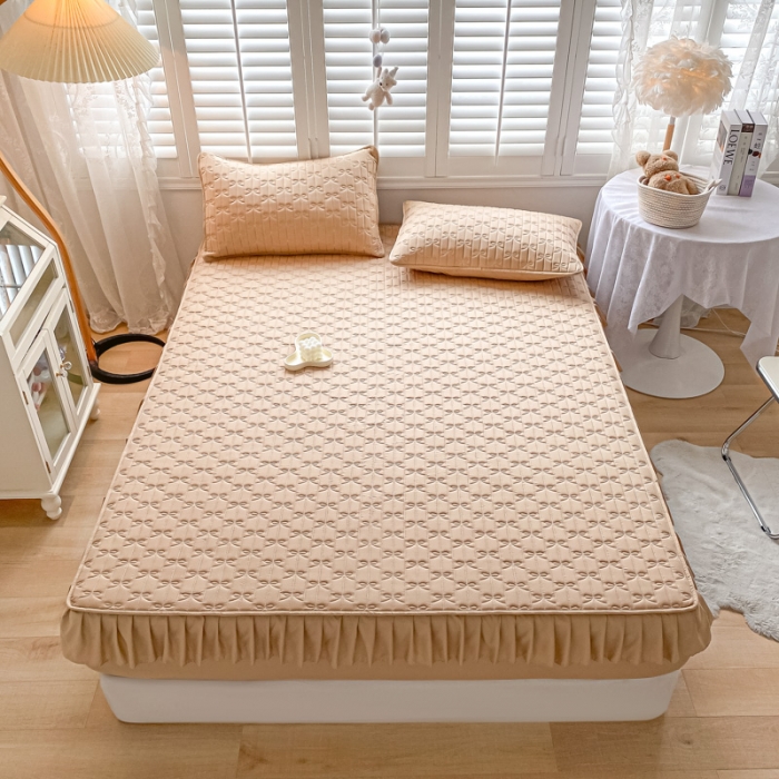 91家纺网 家纺一手货源 找家纺 鑫钰 2023新款蝴蝶结亲肤夹棉床裙款床笠 蝴蝶结-卡其