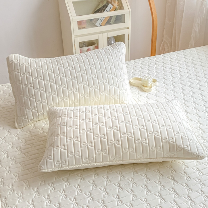 91家纺网 家纺一手货源 找家纺 鑫钰 2023新款蝴蝶结亲肤夹棉床裙款床笠 蝴蝶结-米白