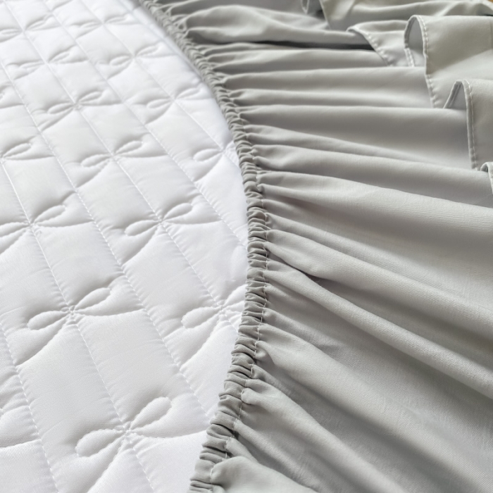 91家纺网 家纺一手货源 找家纺 鑫钰 2023新款蝴蝶结亲肤夹棉床裙款床笠 蝴蝶结-绅士灰