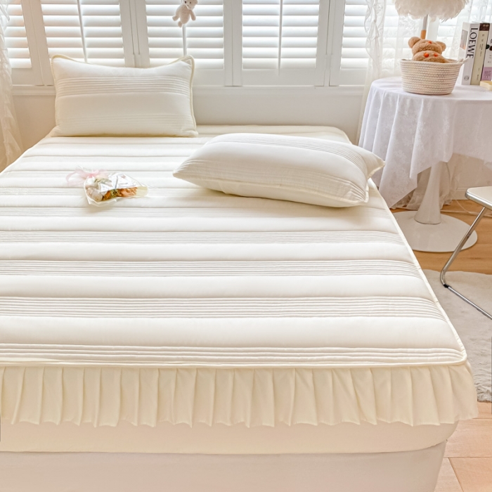 91家纺网 家纺一手货源 找家纺 鑫钰 2023新款蝴蝶结亲肤夹棉床裙款床笠 罗曼-米白