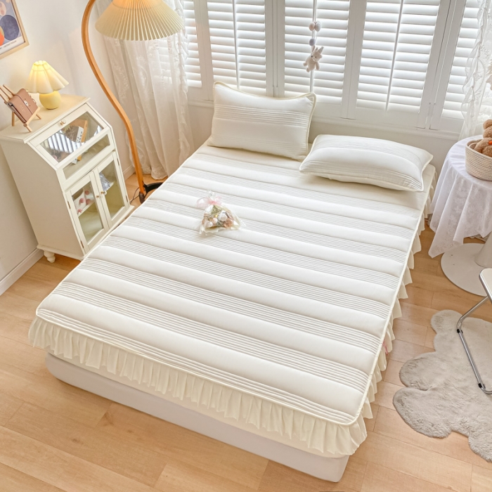 91家纺网 家纺一手货源 找家纺 鑫钰 2023新款蝴蝶结亲肤夹棉床裙款床笠 罗曼-米白