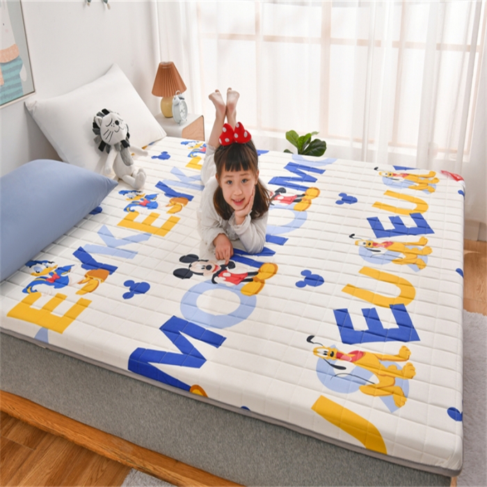 91家纺网 家纺一手货源 找家纺 鑫钰 2023新款全棉印花迪士尼床垫 布鲁托