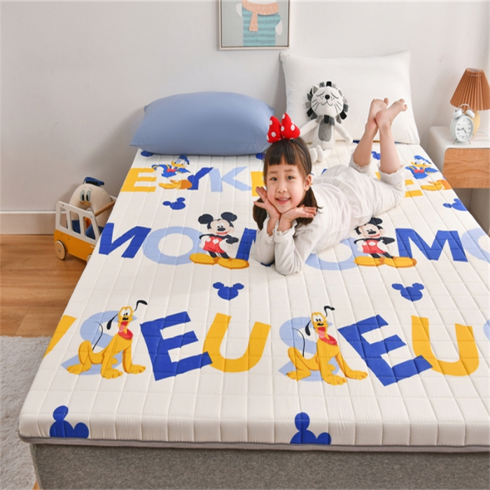 91家纺网 家纺一手货源 找家纺 鑫钰 2023新款全棉印花迪士尼床垫 布鲁托
