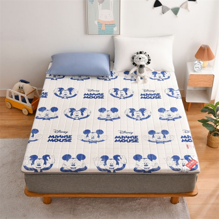 91家纺网 家纺一手货源 找家纺 鑫钰 2023新款全棉印花迪士尼床垫 蓝奇