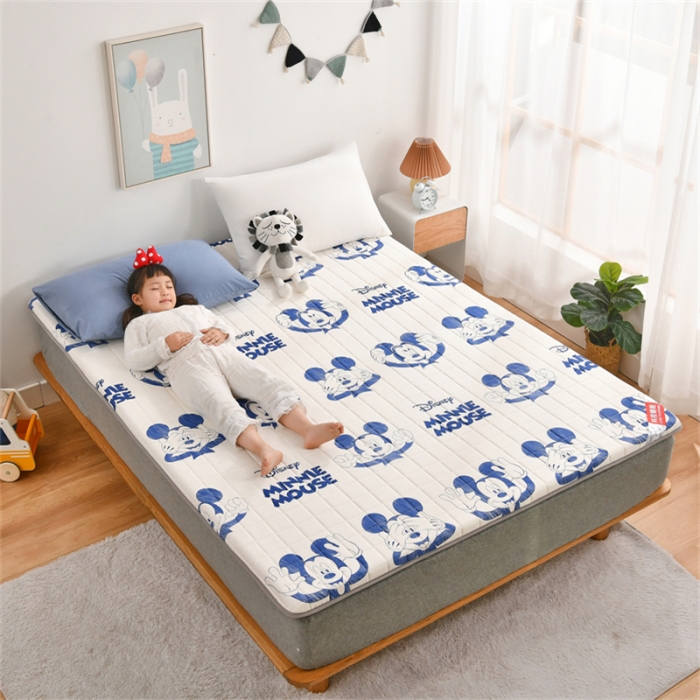 91家纺网 家纺一手货源 找家纺 鑫钰 2023新款全棉印花迪士尼床垫 蓝奇