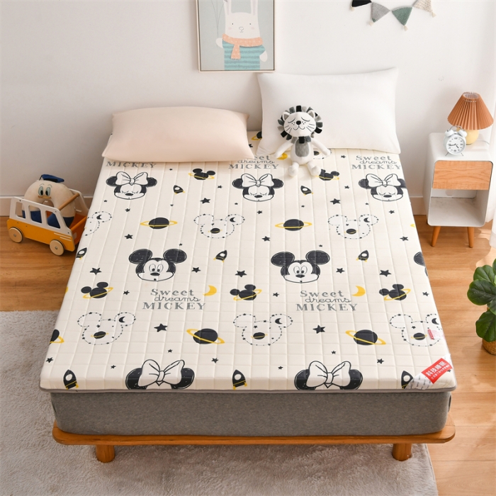 91家纺网 家纺一手货源 找家纺 鑫钰 2023新款全棉印花迪士尼床垫 米奇