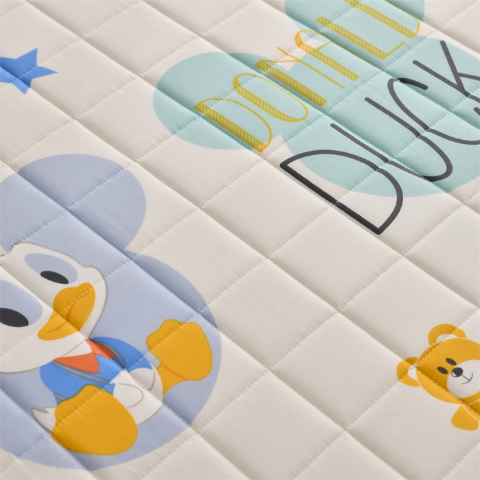91家纺网 家纺一手货源 找家纺 鑫钰 2023新款全棉印花迪士尼床垫 纳德宝宝