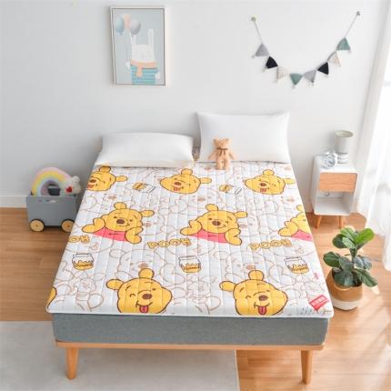 鑫钰 2023新款全棉印花迪士尼床垫 小熊维尼