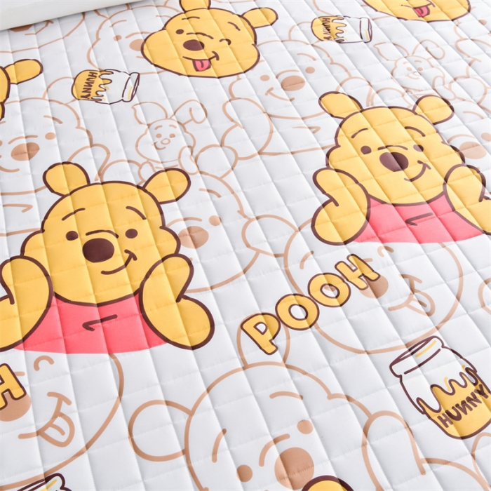 91家纺网 家纺一手货源 找家纺 鑫钰 2023新款全棉印花迪士尼床垫 小熊维尼