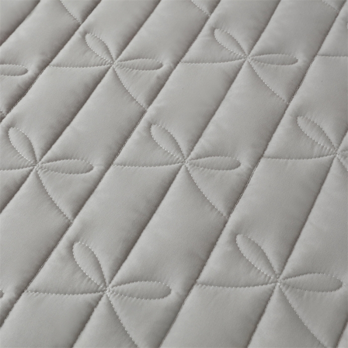 91家纺网 家纺一手货源 找家纺 鑫钰 2023新款学生蝴蝶结立体床垫 高级灰