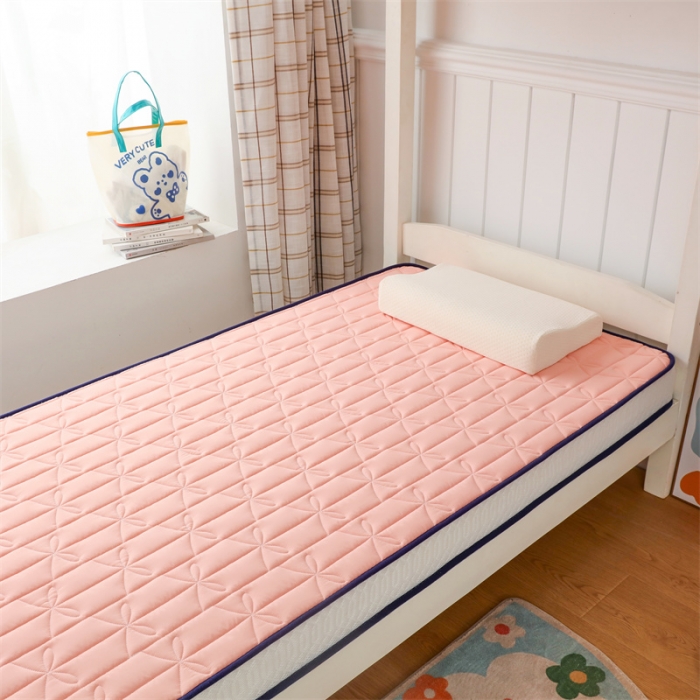 91家纺网 家纺一手货源 找家纺 鑫钰 2023新款学生蝴蝶结立体床垫 香妃粉