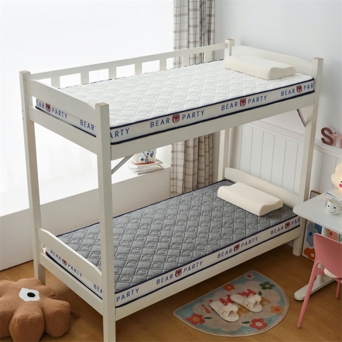 91家纺网 家纺一手货源 找家纺 鑫钰 2023新款学生针织立体床垫 草莓熊-高级灰