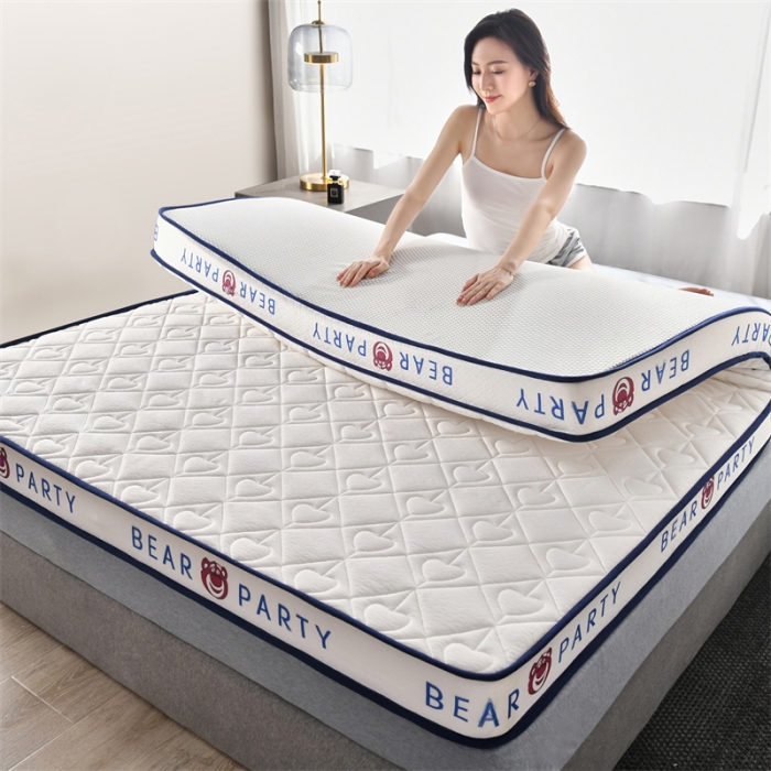 91家纺网 家纺一手货源 找家纺 鑫钰 2023新款成人针织立体床垫 草莓熊-象牙白