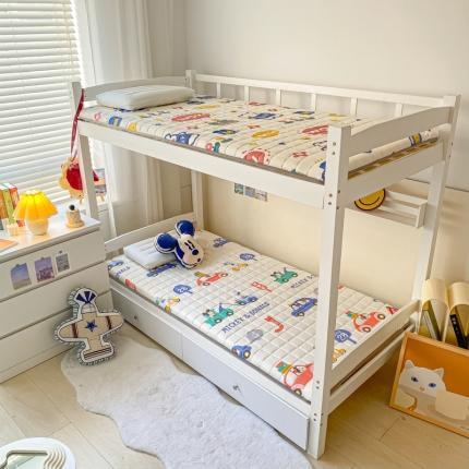 91家纺网 家纺一手货源 找家纺 （总）鑫钰 2023新款迪士尼印花学生床垫