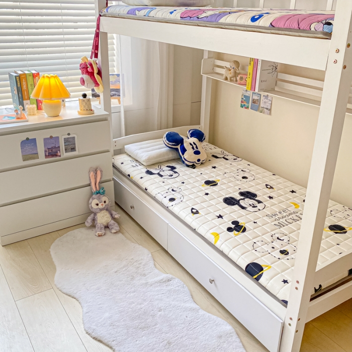 91家纺网 家纺一手货源 找家纺 鑫钰 2023新款迪士尼印花学生床垫 米奇