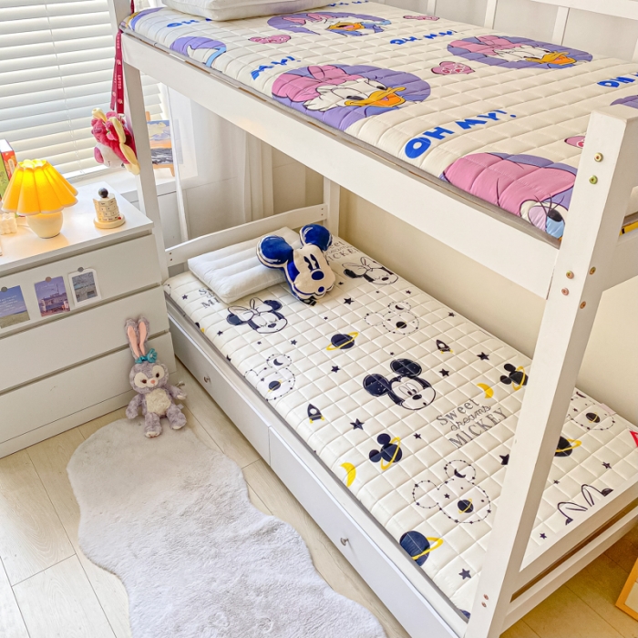 91家纺网 家纺一手货源 找家纺 鑫钰 2023新款迪士尼印花学生床垫 米奇