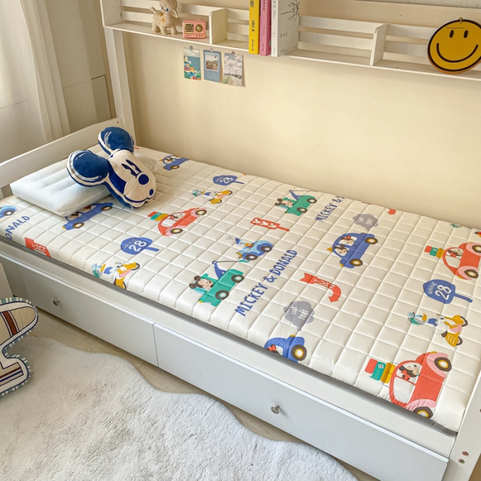 91家纺网 家纺一手货源 找家纺 鑫钰 2023新款迪士尼印花学生床垫 西西里