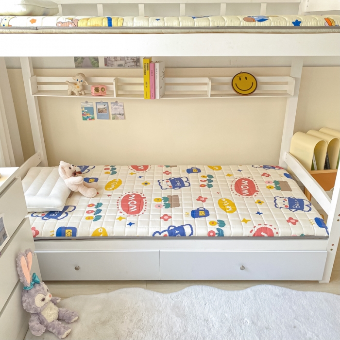 91家纺网 家纺一手货源 找家纺 鑫钰 2023新款全棉印花学生床垫 笨笨熊