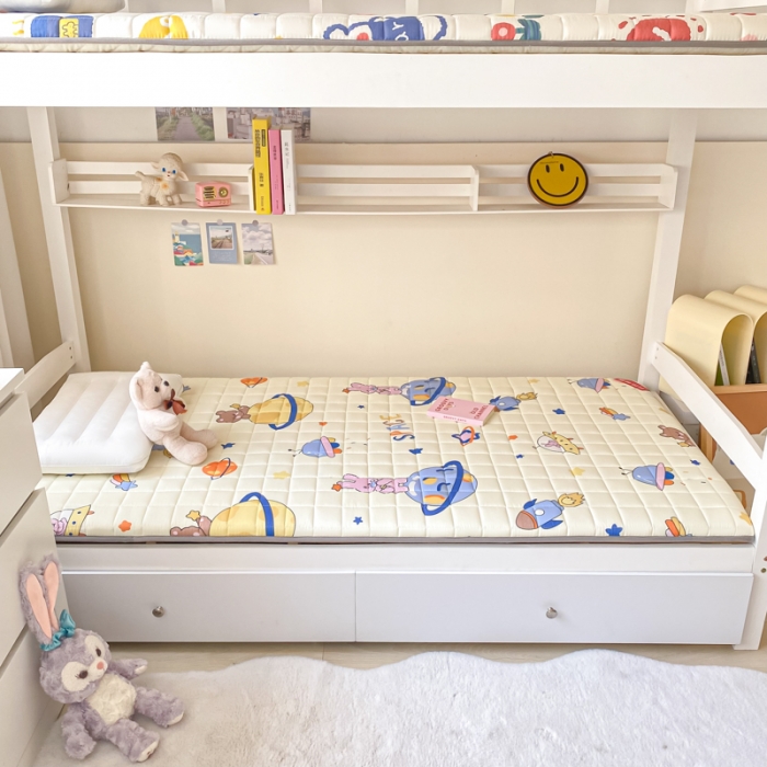 91家纺网 家纺一手货源 找家纺 鑫钰 2023新款全棉印花学生床垫 星球-米