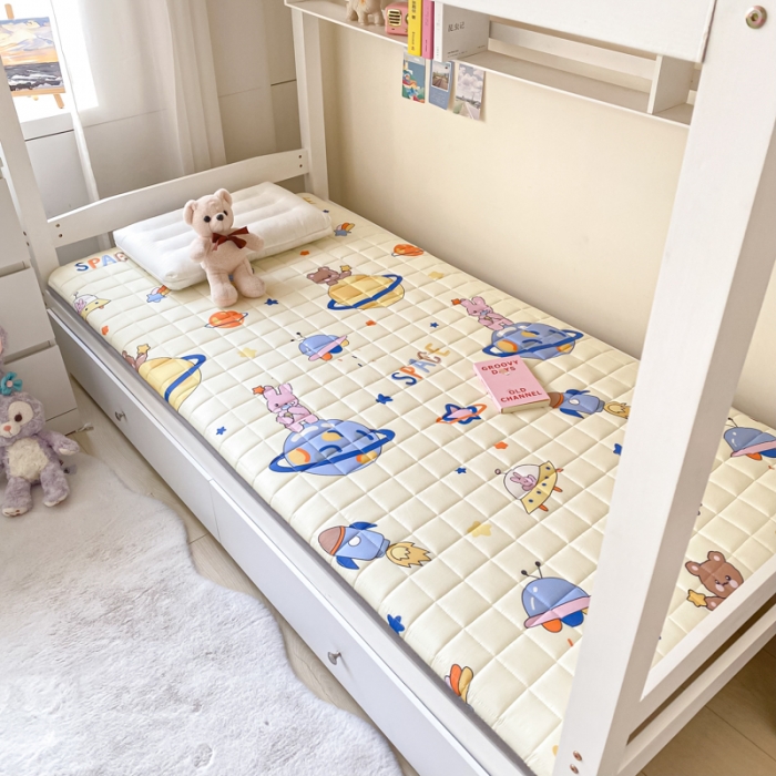 91家纺网 家纺一手货源 找家纺 鑫钰 2023新款全棉印花学生床垫 星球-米