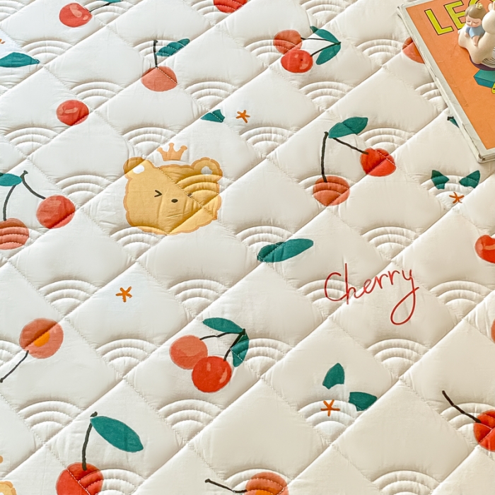 91家纺网 家纺一手货源 找家纺 鑫钰 2023新款全棉印花学生床垫 樱桃小丸子