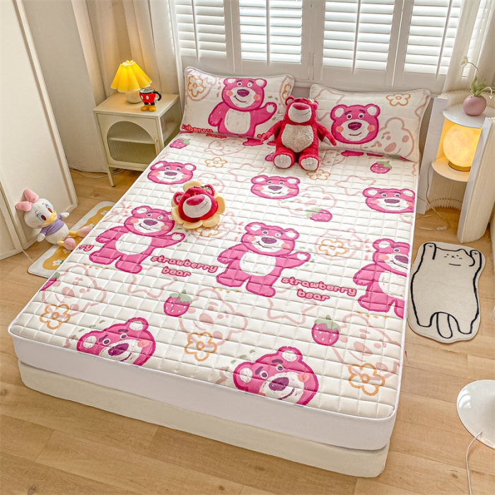 91家纺网 家纺一手货源 找家纺 鑫钰 2023新款迪士尼长绒棉床笠罩 草莓熊