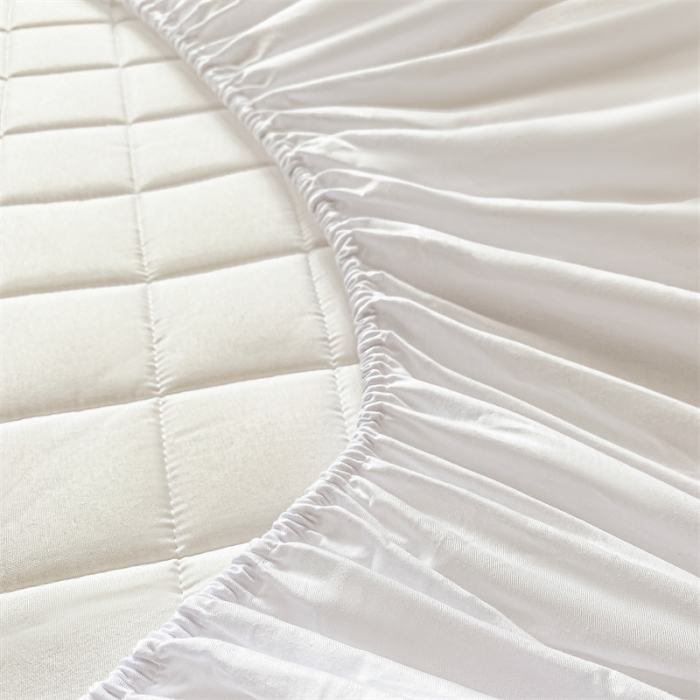 91家纺网 家纺一手货源 找家纺 鑫钰 2023新款迪士尼长绒棉床笠罩 草莓熊