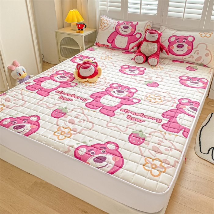 91家纺网 家纺一手货源 找家纺 鑫钰 2023新款迪士尼长绒棉床笠罩 草莓熊