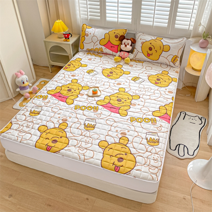 91家纺网 家纺一手货源 找家纺 鑫钰 2023新款迪士尼长绒棉床笠罩 小熊维尼