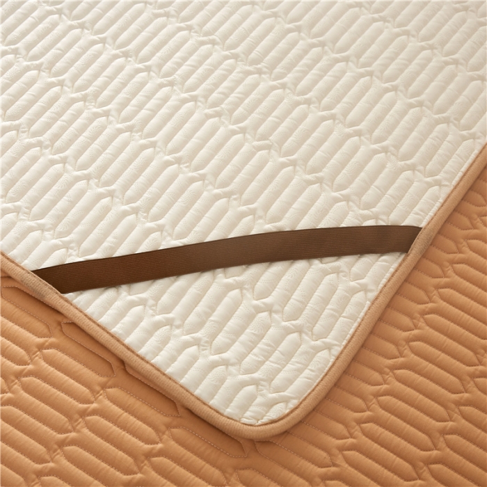 91家纺网 家纺一手货源 找家纺 鑫钰 2023新款全棉乳胶床护垫 落日黄