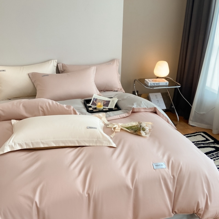 91家纺网 家纺一手货源 找家纺 高级感简约贡缎长绒棉纯色双拼床上四件套全棉被套茱萸粉+烟墨灰