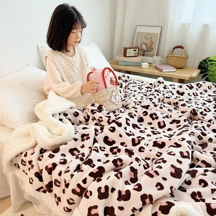 总萝莉 新款多功能加厚牛奶绒羊羔绒毯被套毯午睡毯多用毯子