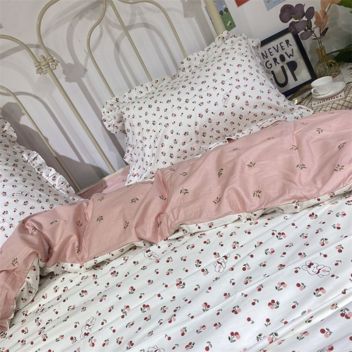 91家纺网 家纺一手货源 找家纺 棉生活 2022新款韩系花边碎花四件套 碰碰兔