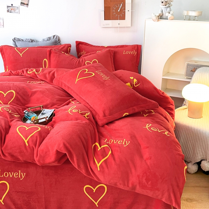 91家纺网 家纺一手货源 找家纺 2024新230克牛奶绒印花四件套 定做定制任意尺寸 爱意浓