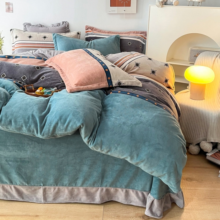 91家纺网 家纺一手货源 找家纺 2024新230克牛奶绒印花四件套 定做定制任意尺寸 奥斯丁