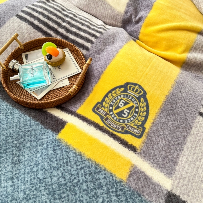 91家纺网 家纺一手货源 找家纺 2024新款230克牛奶绒印花四件套 定做定制任意尺寸 憧憬