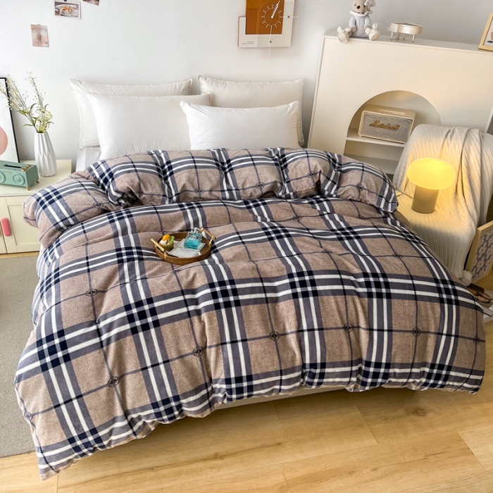 91家纺网 家纺一手货源 找家纺 2024新款230克牛奶绒印花单品被套 可定制尺寸 克洛格林