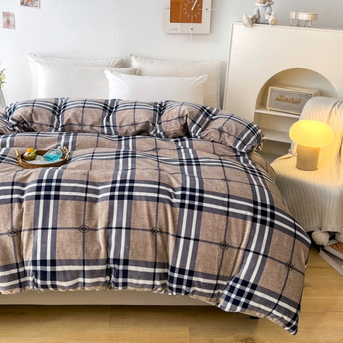 91家纺网 家纺一手货源 找家纺 2024新款230克牛奶绒印花单品被套 可定制尺寸 克洛格林