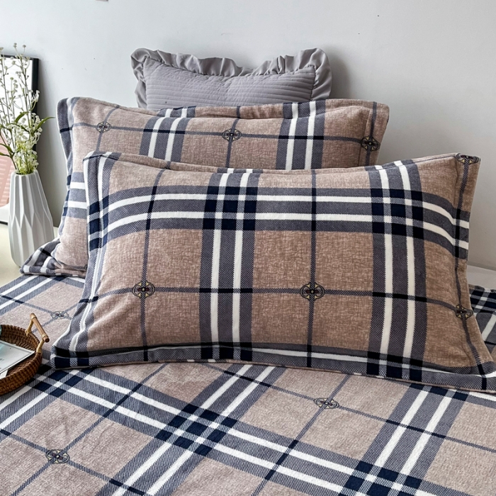 91家纺网 家纺一手货源 找家纺 2024新款230克牛奶绒印花单品被套 可定制尺寸 克洛格林