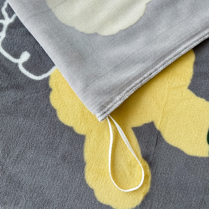 91家纺网 家纺一手货源 找家纺 2024新款230克牛奶绒印花单品被套 可定制尺寸 萌萌兔