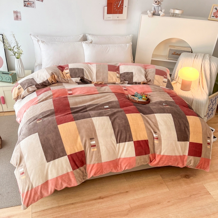 91家纺网 家纺一手货源 找家纺 2024新款230克牛奶绒印花单品被套 可定制尺寸 绅士